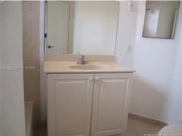 11520 NW 79th Ln, Doral FL 33178 - Doral, FL - Photo 7
