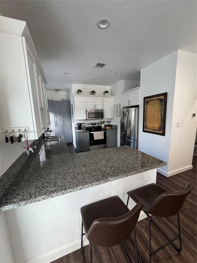 10841 NE 2nd Pl, Miami FL 33161 - Miami, FL - Photo 7