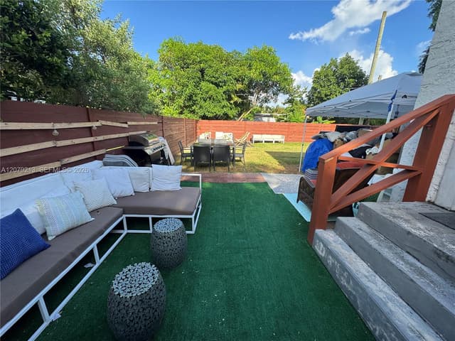 10841 NE 2nd Pl, Miami FL 33161 - Miami, FL - Photo 4