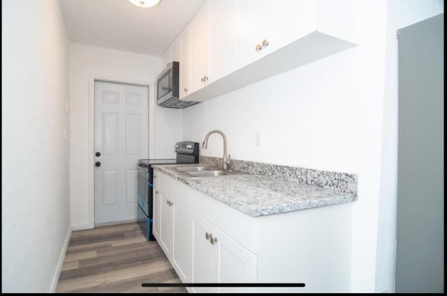 721 NW 19th Terrace # 2, Fort Lauderdale FL 33311 - Fort Lauderdale, FL - Photo 3