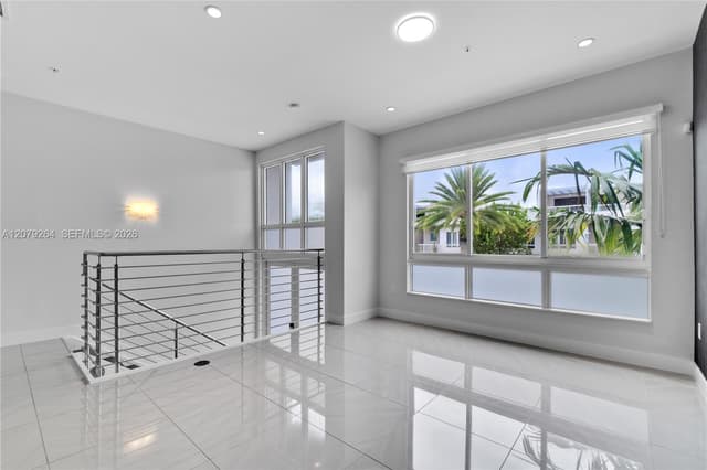 10517 NW 66th St, Doral FL 33178 - Doral, FL - Photo 2