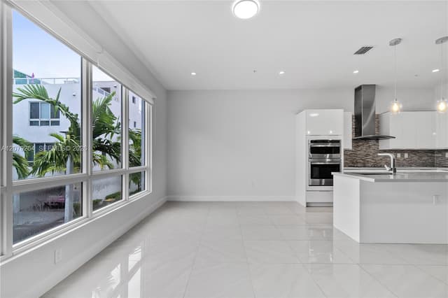 10517 NW 66th St, Doral FL 33178 - Doral, FL - Photo 7