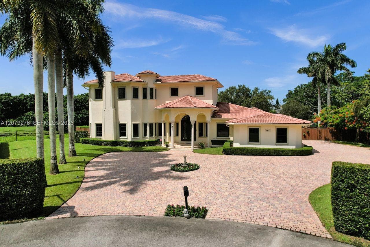 3311 SW 118th Ter, Davie FL 33330 - Davie, FL - Photo 1