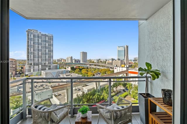 90 SW 3rd St # 1506, Miami FL 33130 - Miami, FL - Photo 2