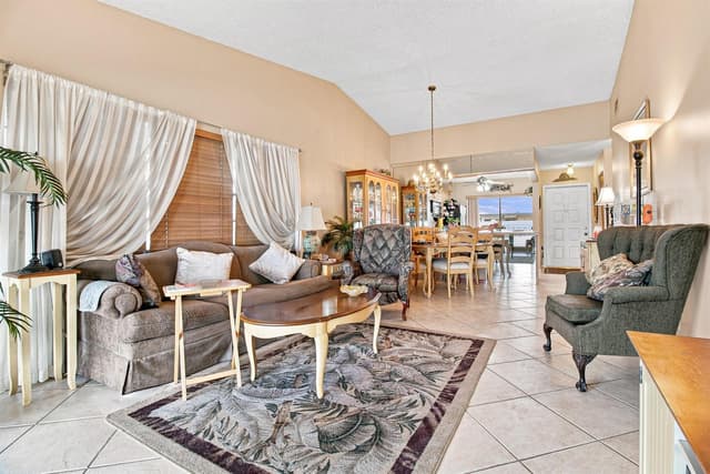 611 Banks Road, Margate FL 33063 - Margate, FL - Photo 7