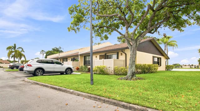 611 Banks Road, Margate FL 33063 - Margate, FL - Photo 3