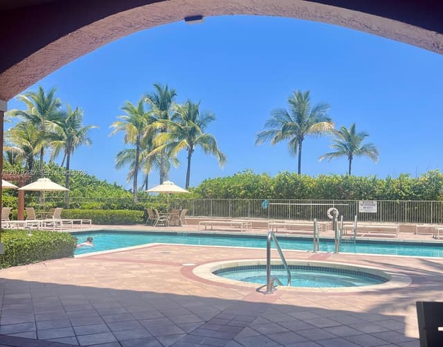 2080 S Ocean Dr # 308, Hallandale Beach FL 33009 - Hallandale Beach, FL - Photo 2