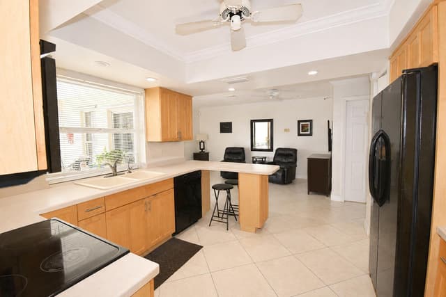 630 WEST Drive, Delray Beach FL 33445 - Delray Beach, FL - Photo 5