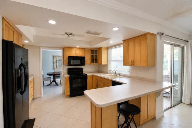 630 WEST Drive, Delray Beach FL 33445 - Delray Beach, FL - Photo 4