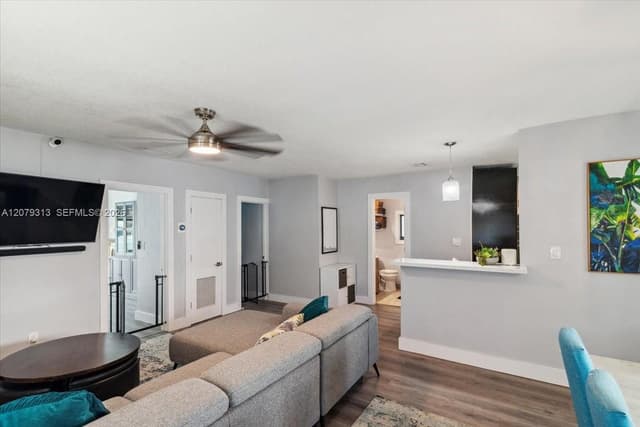 2434 Lincoln St, Hollywood FL 33020 - Hollywood, FL - Photo 4