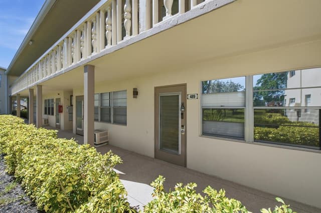 489 Tilford W, Deerfield Beach FL 33442 - Deerfield Beach, FL - Photo 4