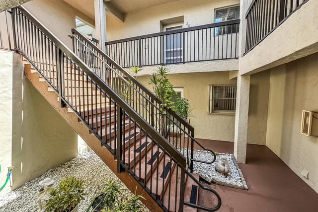2540 Boundbrook Boulevard # 204, Palm Springs FL 33406 - Palm Springs, FL - Photo 2