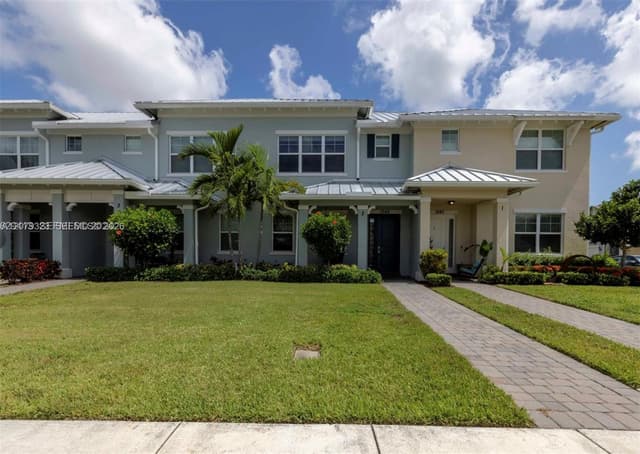 1240 Eucalyptus Dr # 2, Hollywood FL 33021 - Hollywood, FL - Photo 2