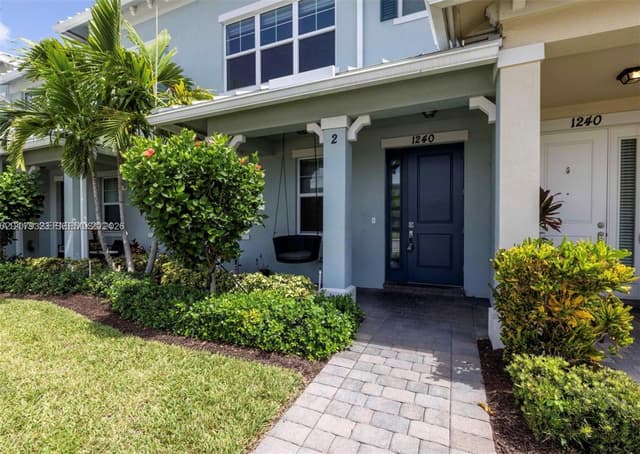 1240 Eucalyptus Dr # 2, Hollywood FL 33021 - Hollywood, FL - Photo 3