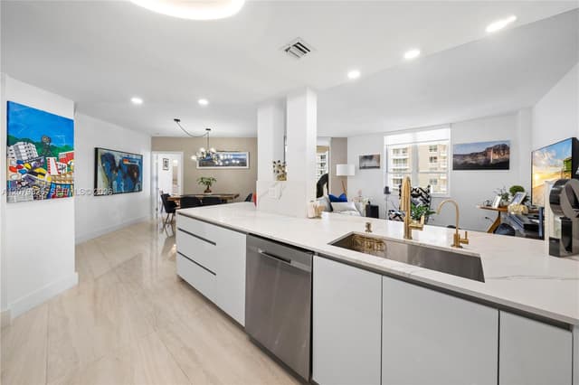 701 Brickell Key Blvd # 707, Miami FL 33131 - Miami, FL - Photo 7