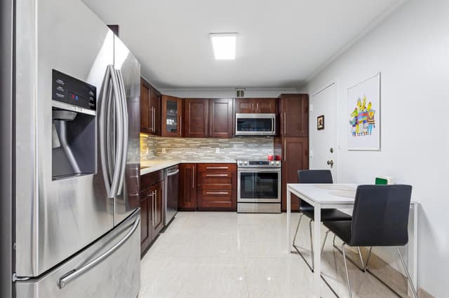 427 Golden Isles Drive, Hallandale Beach FL 33009 - Hallandale Beach, FL - Photo 3