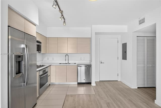 4250 Biscayne Blvd # 805, Miami FL 33137 - Miami, FL - Photo 7