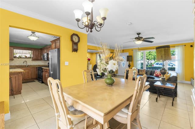 311 SW 70th Ter, Pembroke Pines FL 33023 - Pembroke Pines, FL - Photo 7
