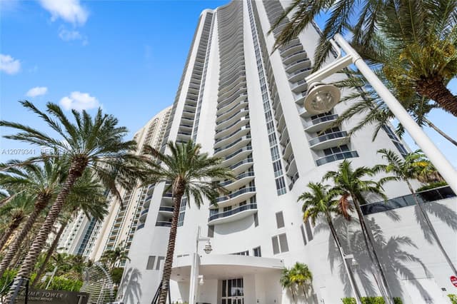 16001 Collins Ave # 4307, Sunny Isles Beach FL 33160 - Sunny Isles Beach, FL - Photo 2