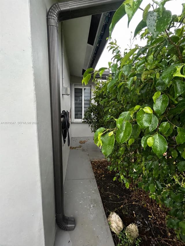 4939 SW 143rd Ave, Miami FL 33175 - Miami, FL - Photo 6