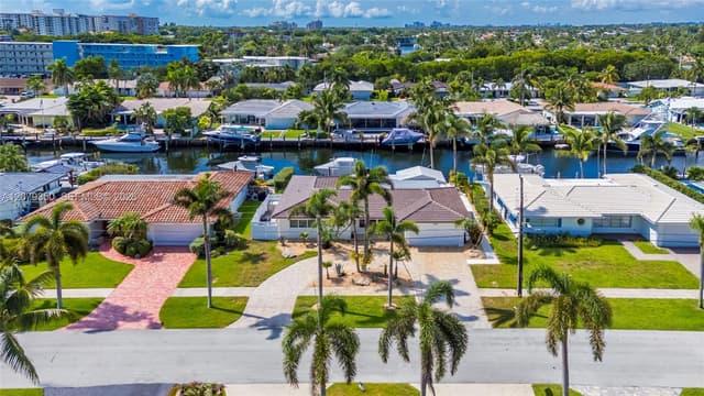 1440 SE 14th Dr, Deerfield Beach FL 33441 - Deerfield Beach, FL - Photo 4