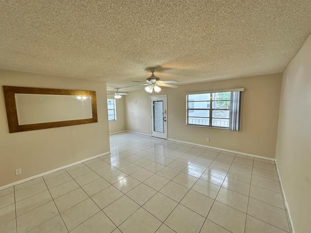811 Flanders Q, Delray Beach FL 33484 - Delray Beach, FL - Photo 5