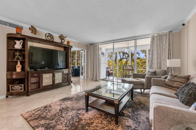 3201 N COURSE Lane E # 212, Pompano Beach FL 33069 - Pompano Beach, FL - Photo 5