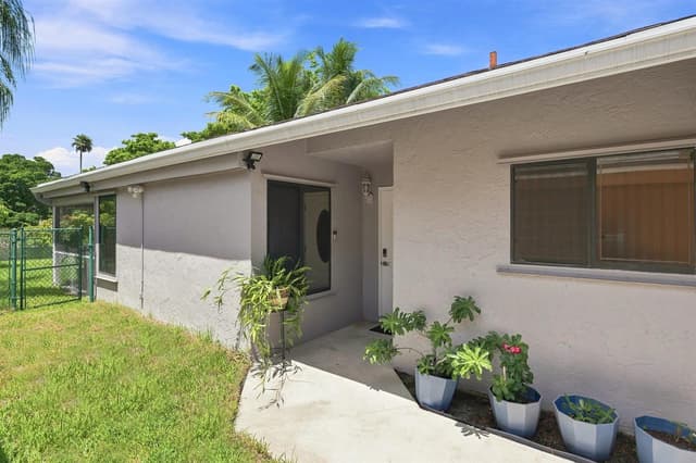 2385 NW 34TH Terrace, Coconut Creek FL 33066 - Coconut Creek, FL - Photo 6