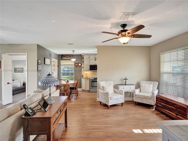 4681 NE 2nd Ave, Oakland Park FL 33334 - Oakland Park, FL - Photo 5
