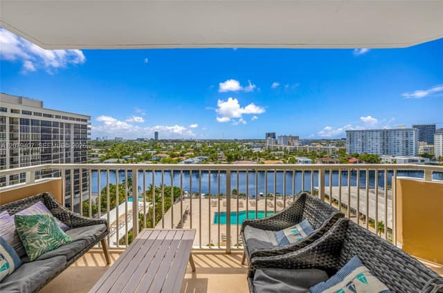 1985 S Ocean Dr # 10E, Hallandale Beach FL 33009 - Hallandale Beach, FL - Photo 2