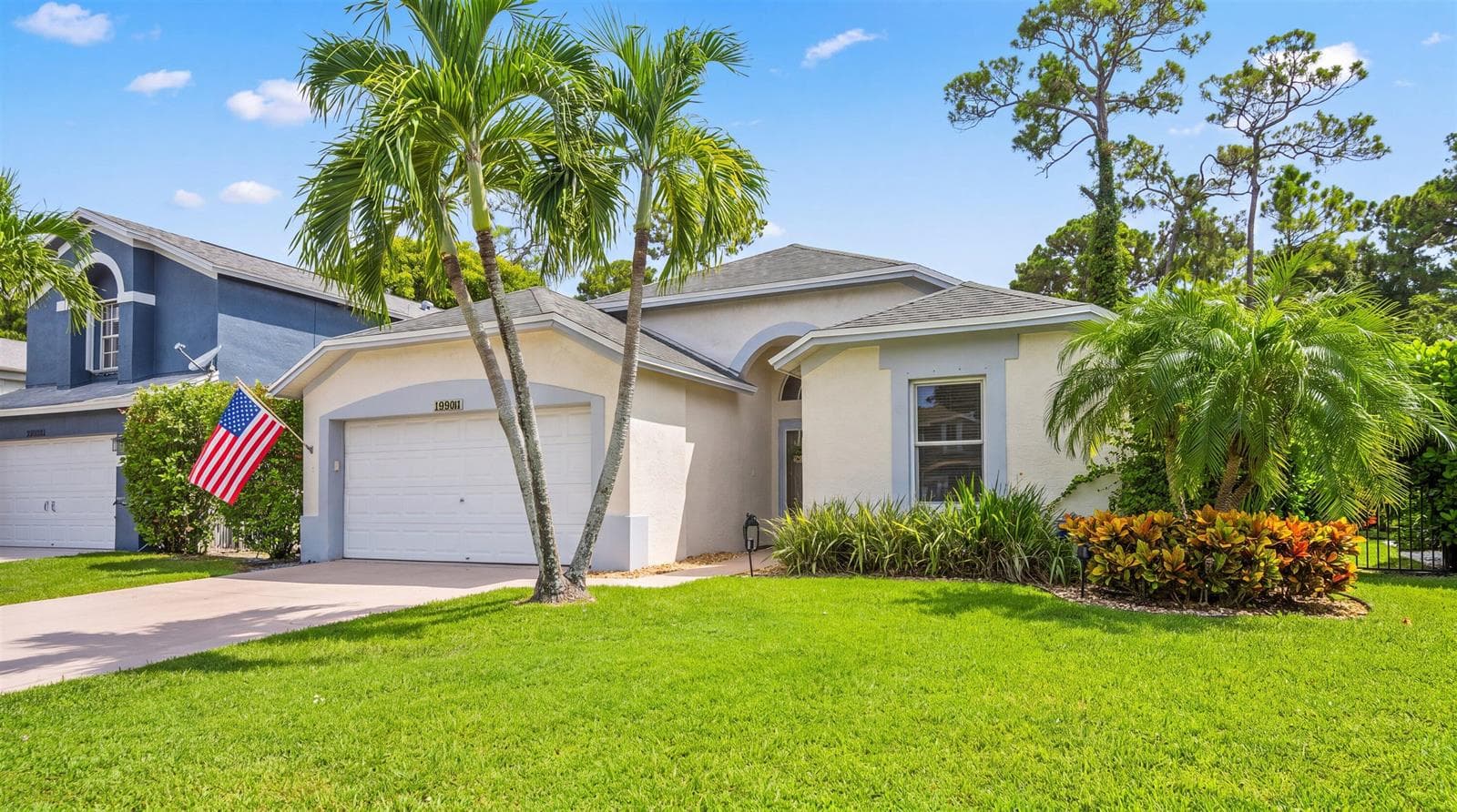 15049 OAK CHASE Court, Wellington FL 33414