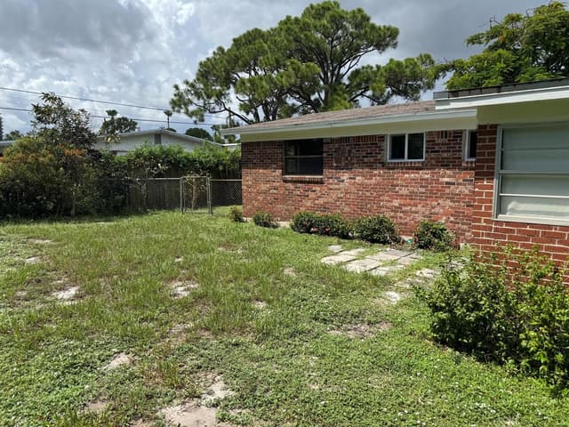 3651 BAHAMA Road, FL 33410 - Photo 3