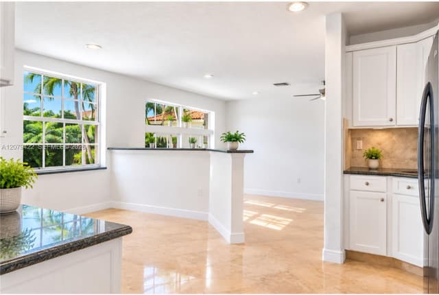 10916 NW 58th Ter, Doral FL 33178 - Doral, FL - Photo 7