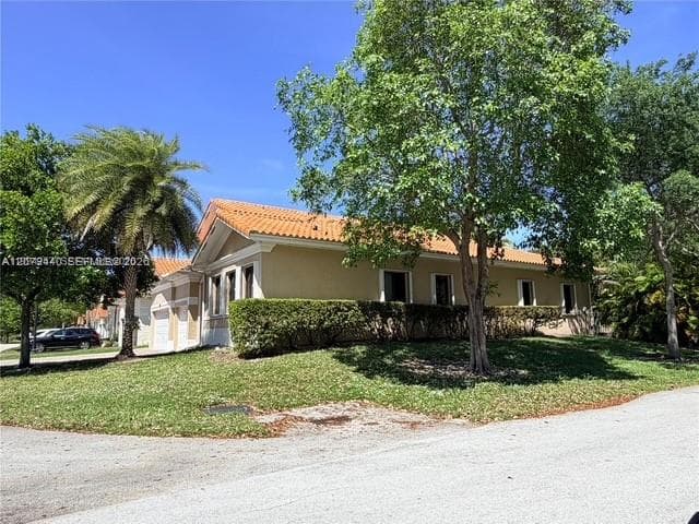 19385 SW 79th Ct, Cutler Bay FL 33157 - Cutler Bay, FL - Photo 2