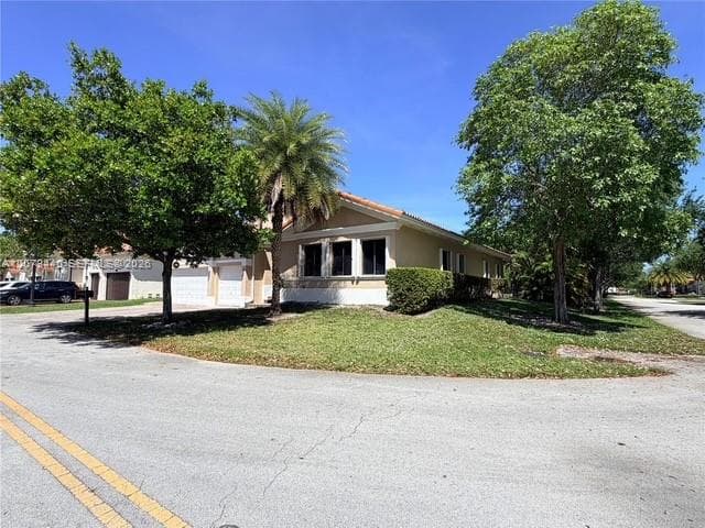 19385 SW 79th Ct, Cutler Bay FL 33157 - Cutler Bay, FL - Photo 4