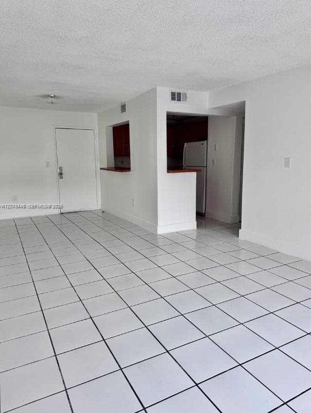 9678 Fontainebleau Blvd # 111, Miami FL 33172 - Miami, FL - Photo 4