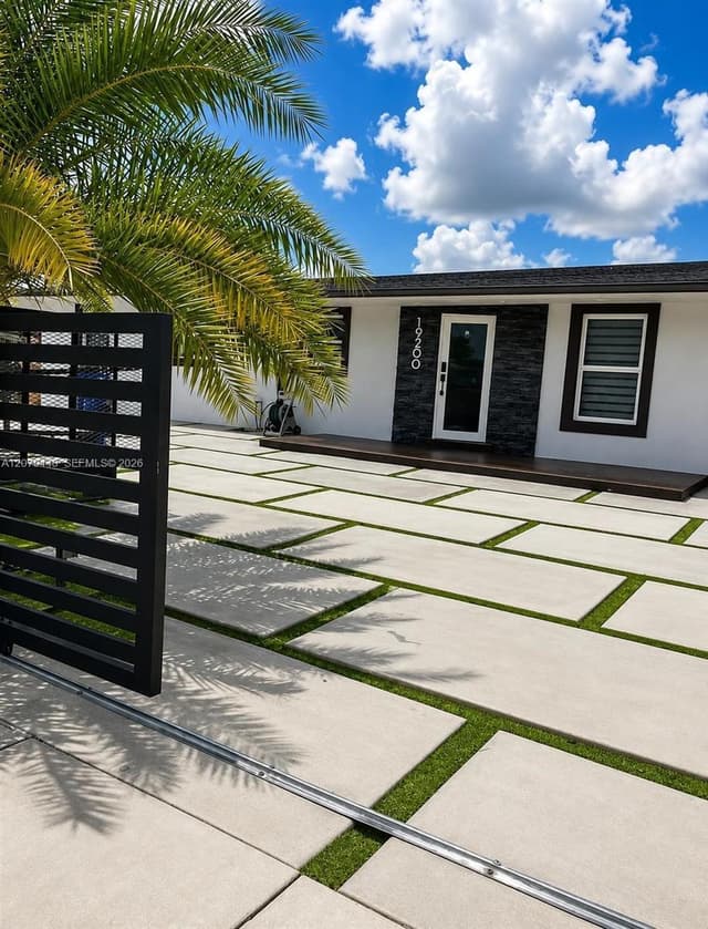 19200 NW 51st Ave, Miami Gardens FL 33055 - Miami Gardens, FL - Photo 3