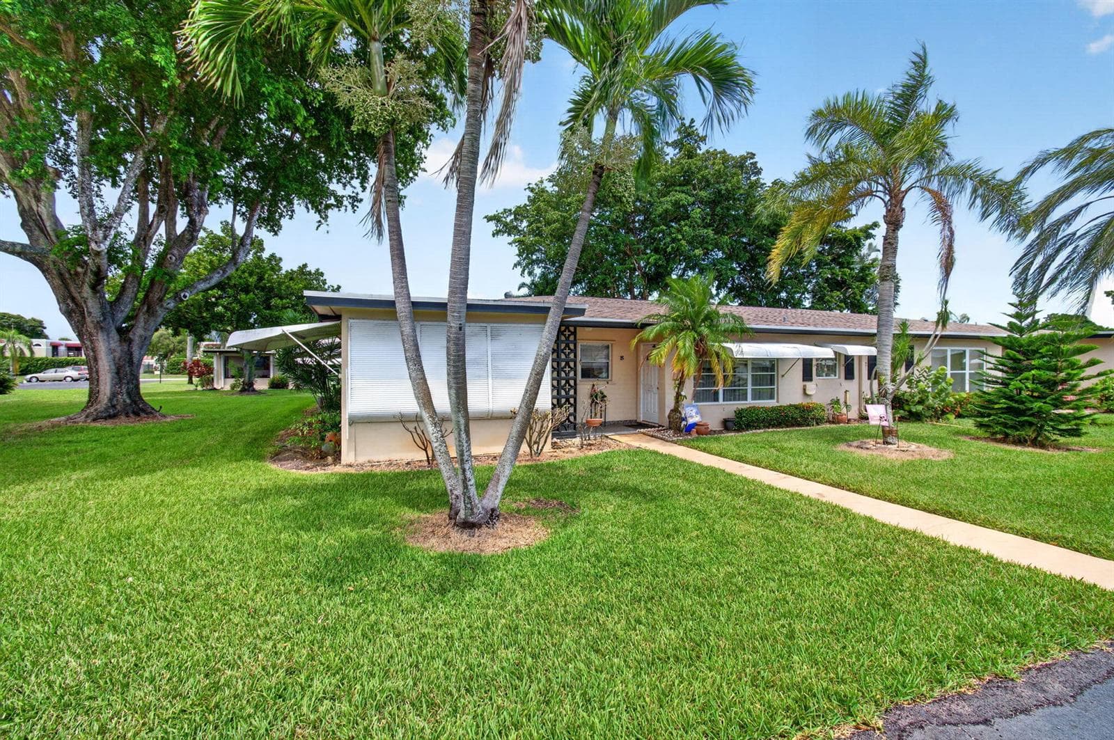 1057 E Circle Terrace, Delray Beach FL 33445