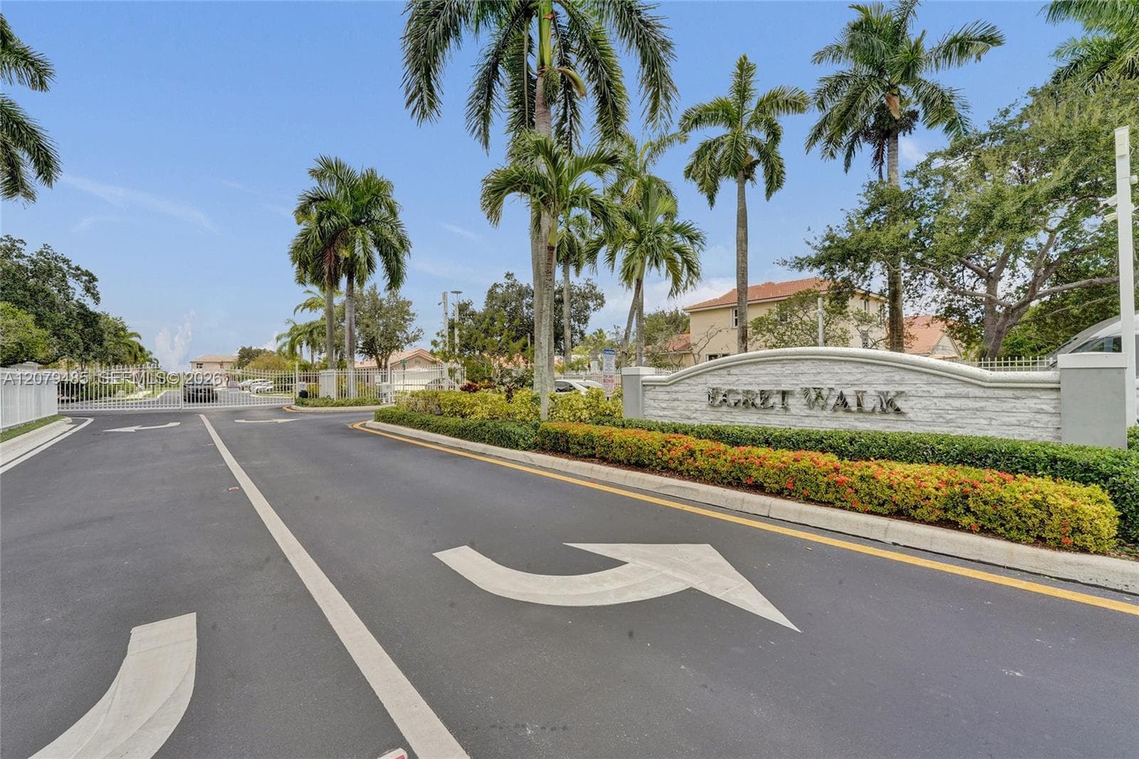 774 SW 120th Ave, Pembroke Pines FL 33025 - Pembroke Pines, FL - Photo 1