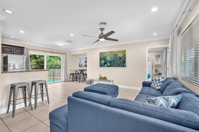 628 SW 4th St, Hallandale Beach FL 33009 - Hallandale Beach, FL - Photo 4