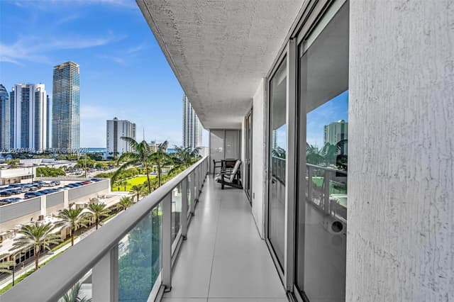 300 Sunny Isles Blvd # 805, Sunny Isles Beach FL 33160 - Sunny Isles Beach, FL - Photo 4