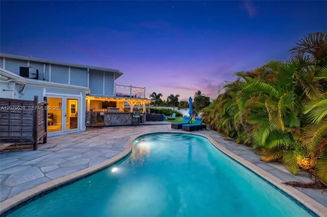 2518 Tortugas Ln, Fort Lauderdale FL 33312 - Fort Lauderdale, FL - Photo 2