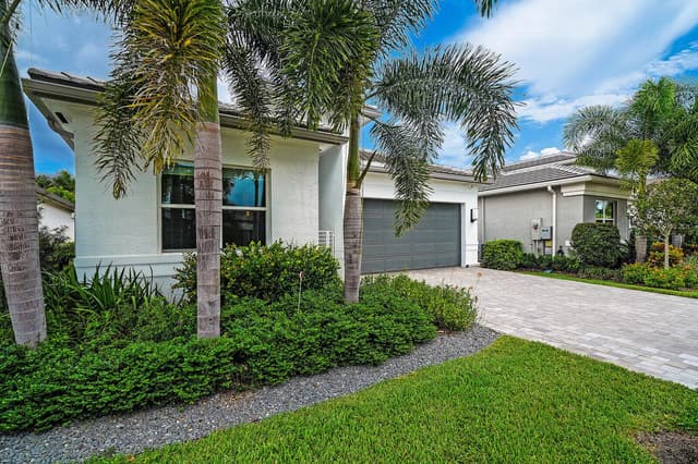 9349 Silver Shores Lane, Boynton Beach FL 33473 - Boynton Beach, FL - Photo 2
