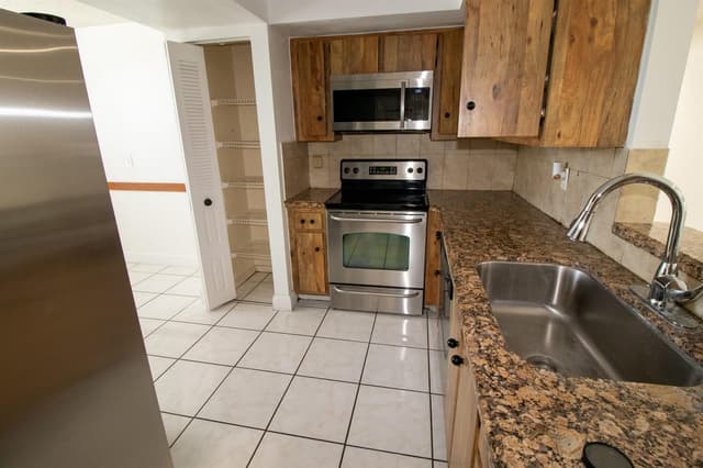 1040 NW 80TH Avenue # 203, Margate FL 33063 - Margate, FL - Photo 2