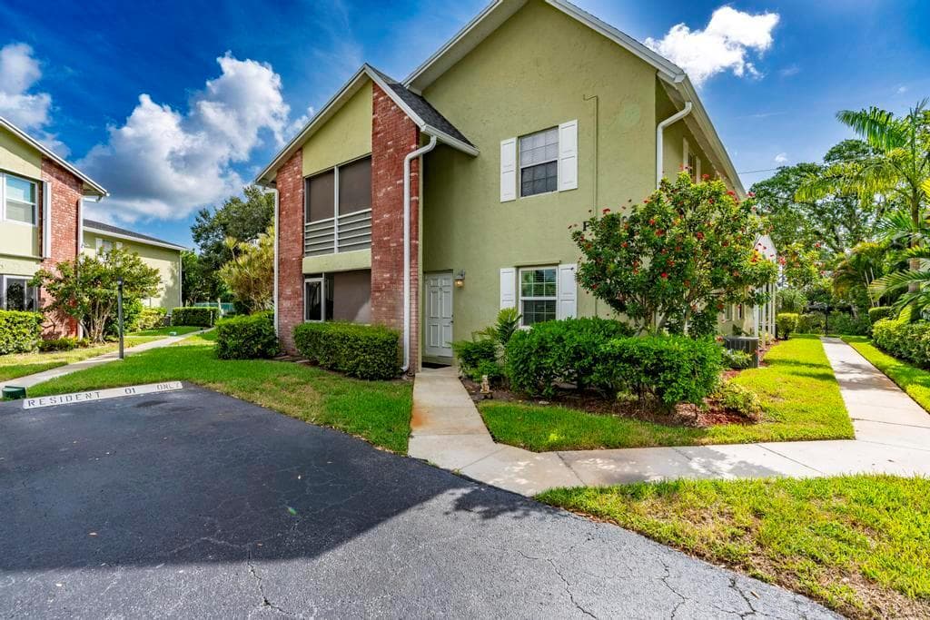 12096 Alternate A1A # F3, Palm Beach Gardens FL 33410 - Palm Beach Gardens, FL - Photo 1