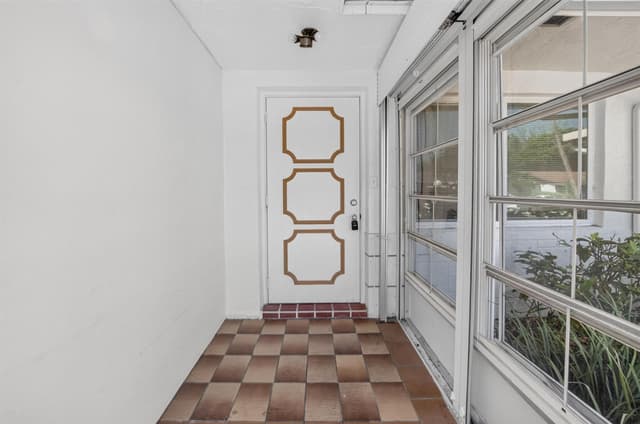 6070 La Palma Lane, Delray Beach FL 33484 - Delray Beach, FL - Photo 2