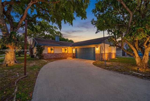 7508 SW 6th Ct, North Lauderdale FL 33068 - North Lauderdale, FL - Photo 2