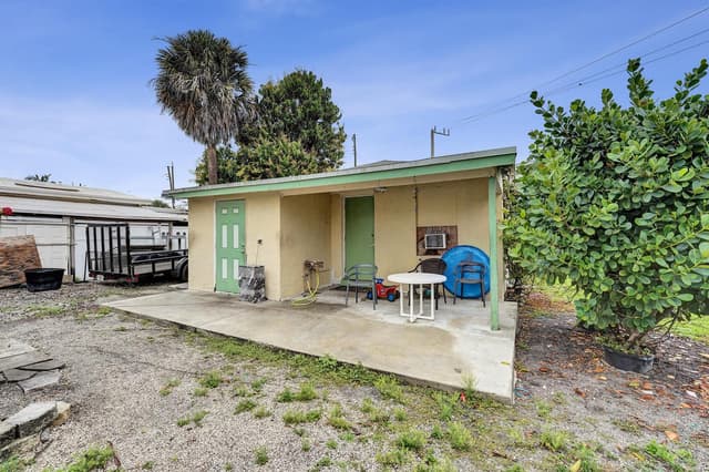 1412b NW 7th Street # b, Pompano Beach FL 33069 - Pompano Beach, FL - Photo 5