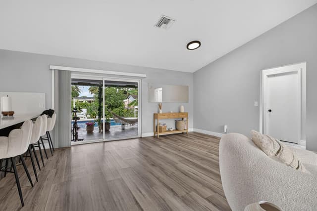 4950 SW 11th Circle, Margate FL 33068 - Margate, FL - Photo 7
