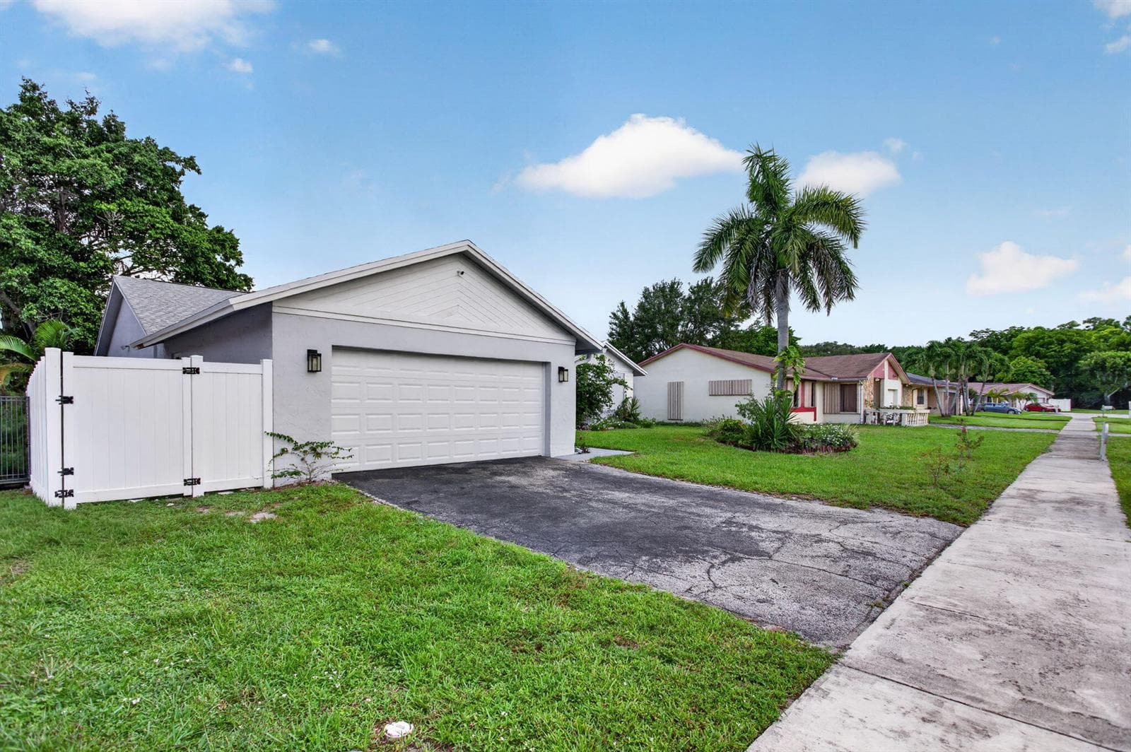 4950 SW 11th Circle, Margate FL 33068 - Margate, FL - Photo 1
